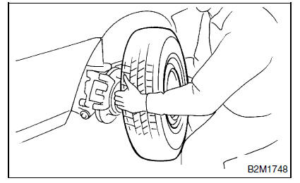 Tuyau de remplissage de carburant 