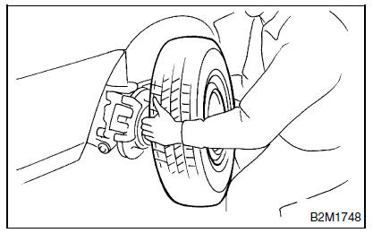 Tuyau de remplissage de carburant 